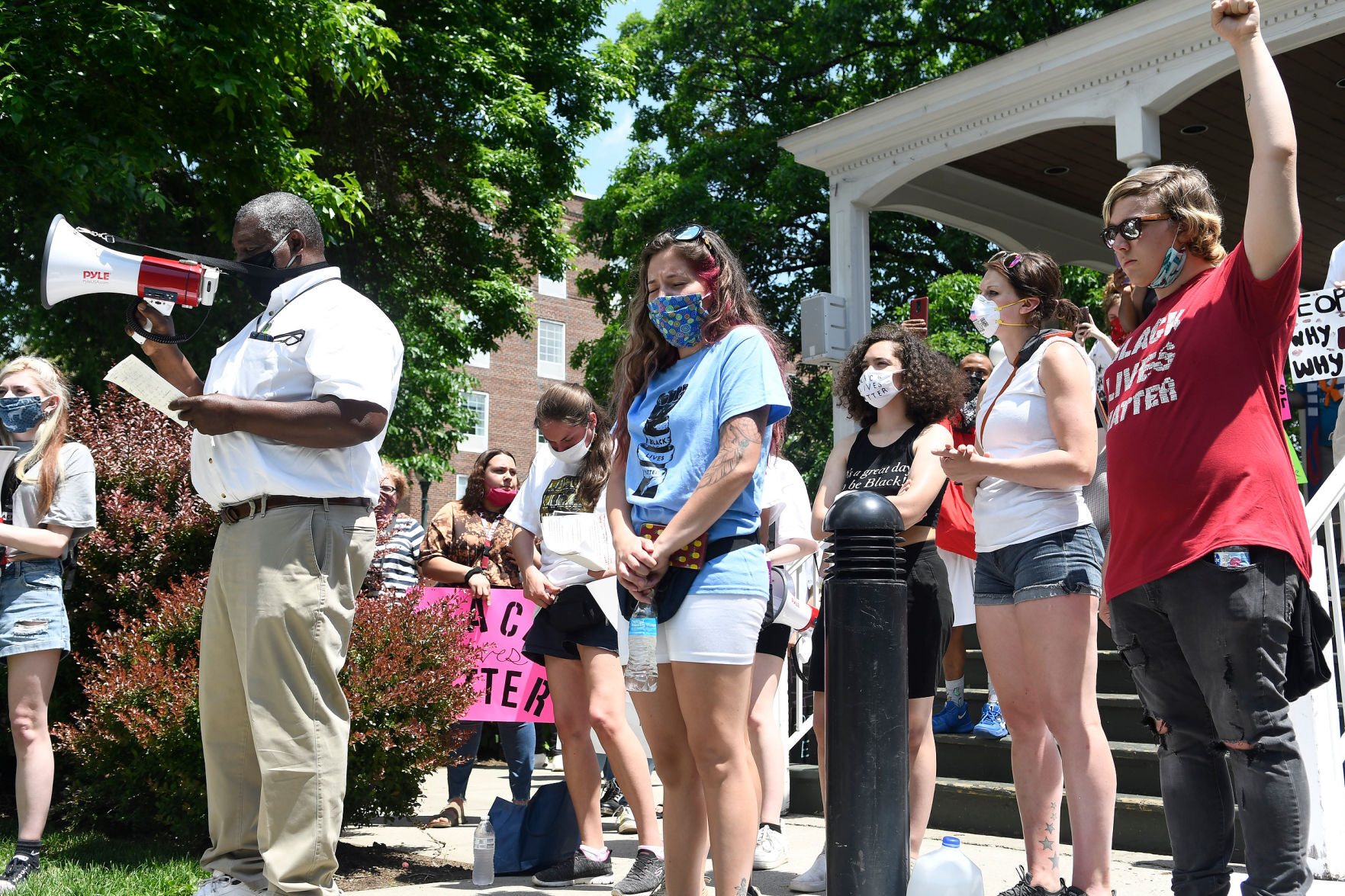 Thousands show up for peaceful rally and march in Glens Falls
